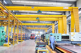 山東濟(jì)寧雙梁+半門式起重機(jī)項(xiàng)目